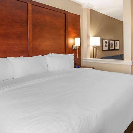 Comfort Inn & Suites ウィンチェスター エクステリア 写真