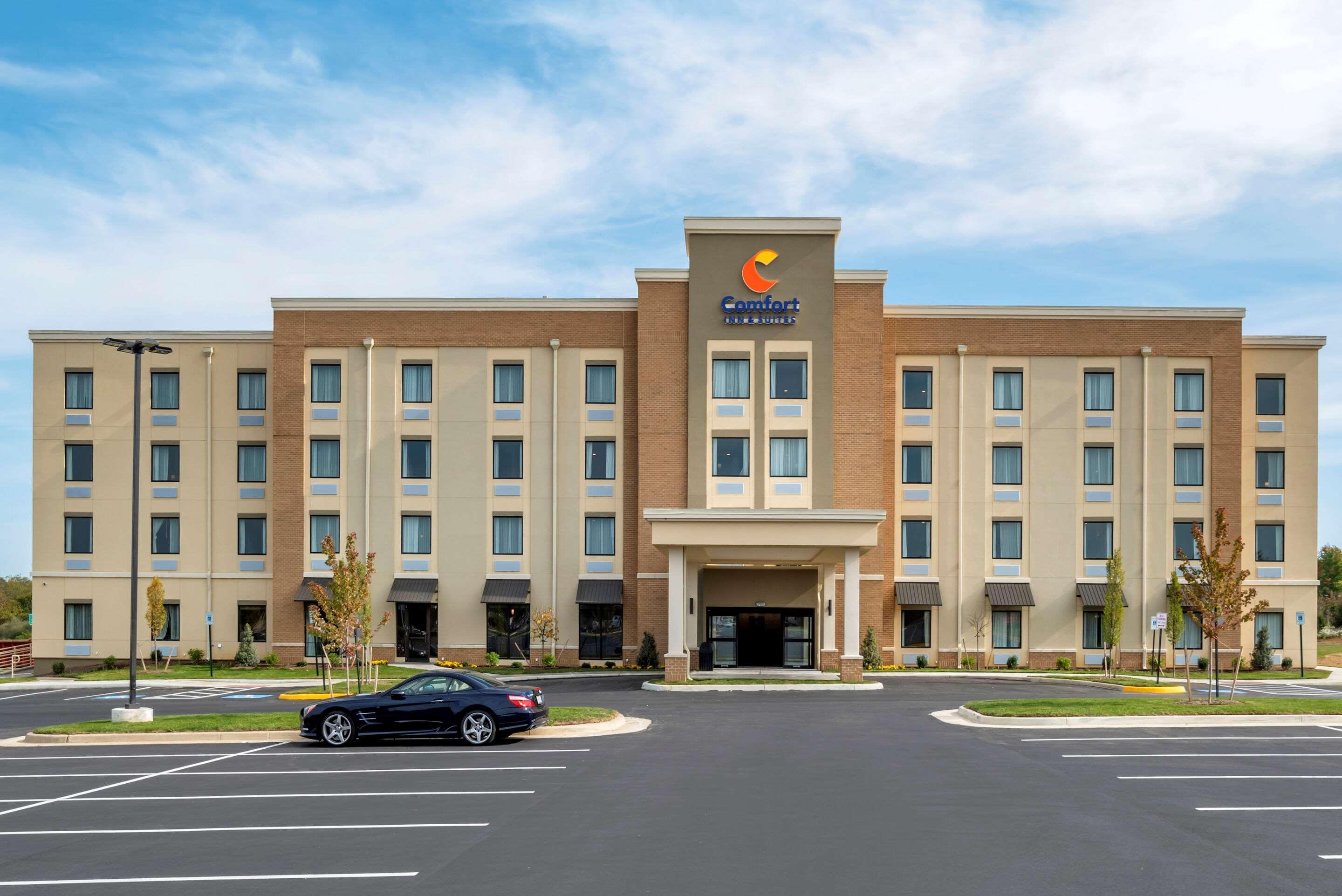 Comfort Inn & Suites ウィンチェスター エクステリア 写真