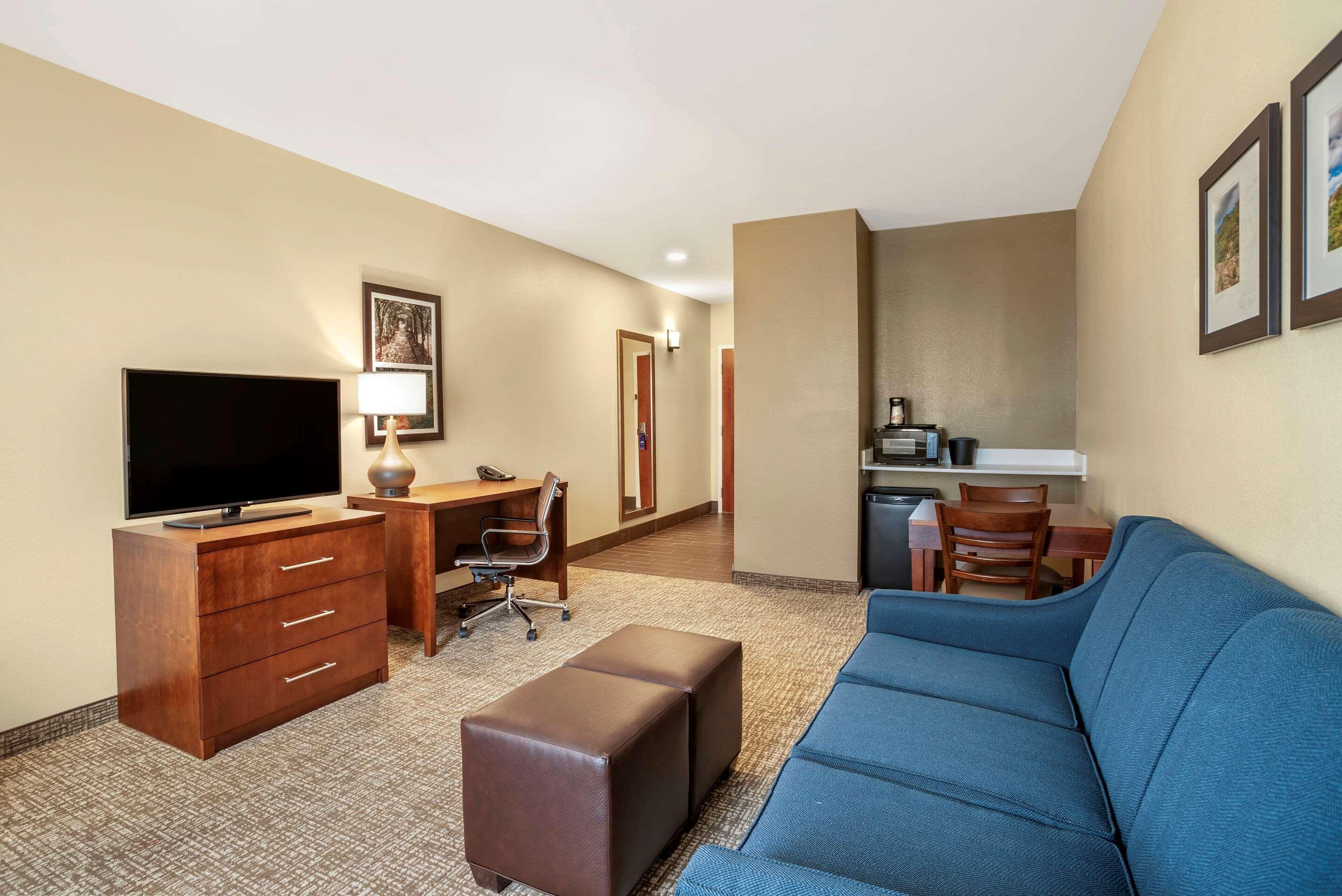 Comfort Inn & Suites ウィンチェスター エクステリア 写真