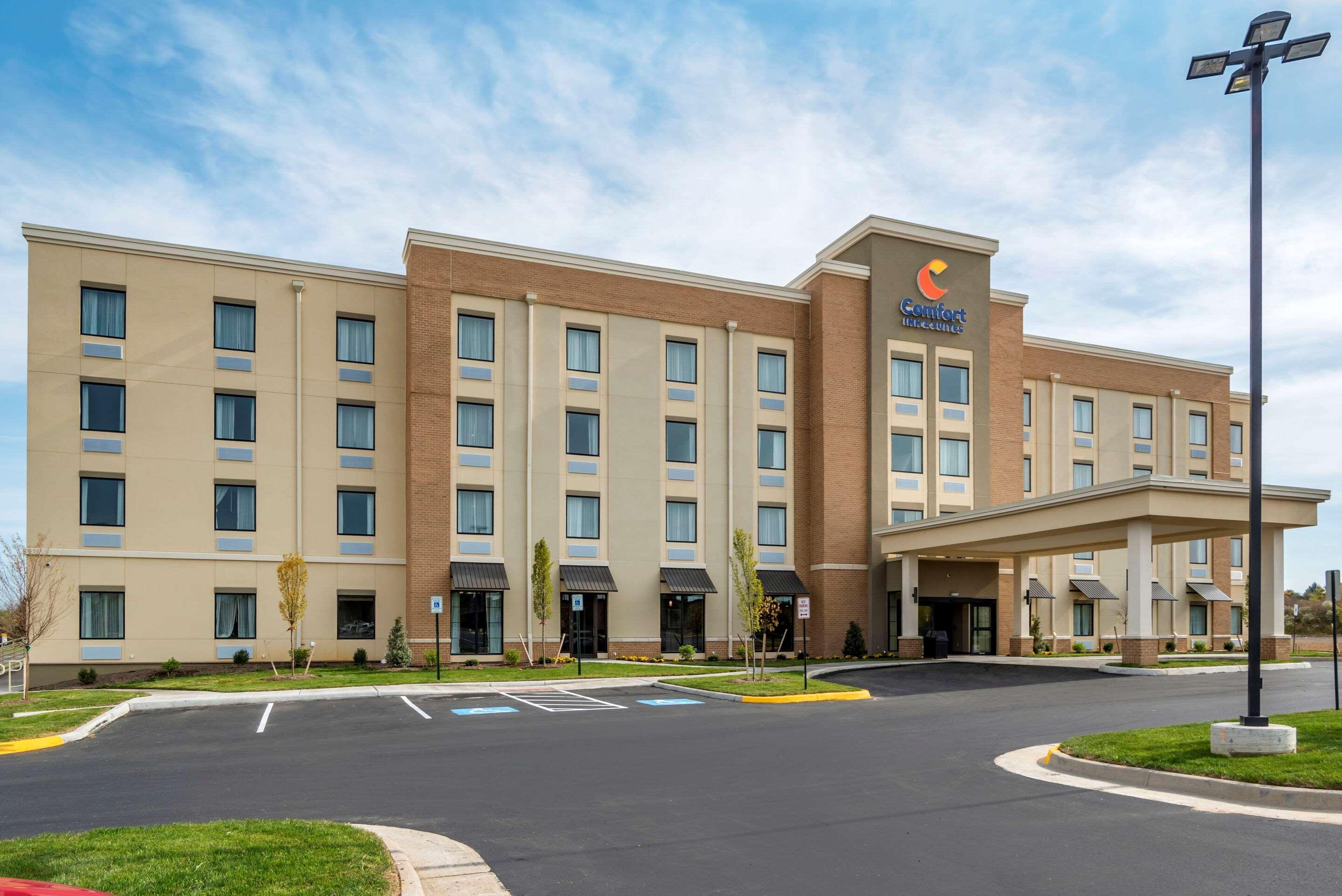 Comfort Inn & Suites ウィンチェスター エクステリア 写真